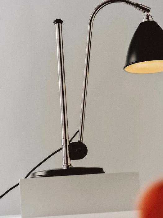 Gubi Tischleuchte Bestlite BL1