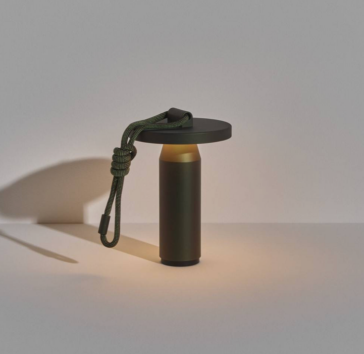 Leuchte Quasar Petite Friture portable Kabellos tragbar grün