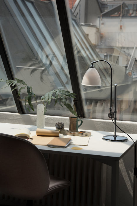 Gubi Tischleuchte Bestlite BL1