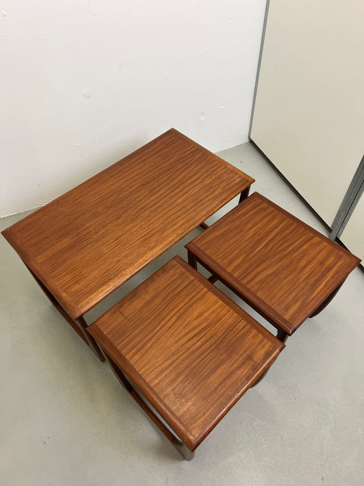 Vintage 3-er Set Beistelltische Nesting tables G-Plan England, Teakholz 60er