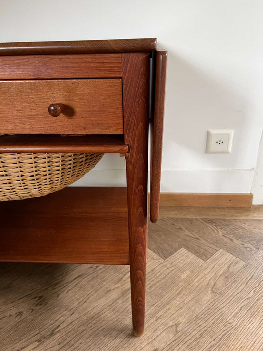 Vintage Hans Wegner Andreas Tuck Nähtisch Beistelltisch AT-33 Teak Denmark 60er