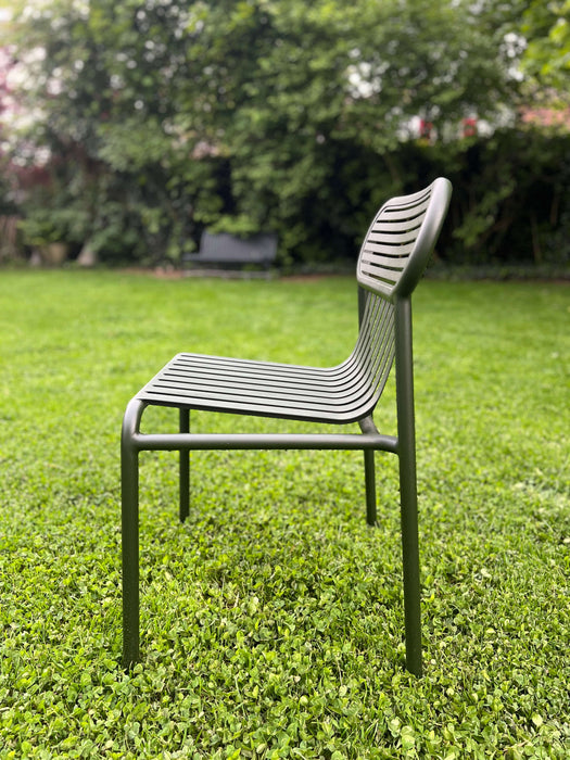Exhibition model WEEKEND garden chair without armrest by Petite Friture bottle green 