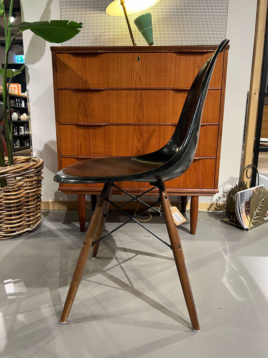 Vintage Eames Sidechair Fiberglas schwarz