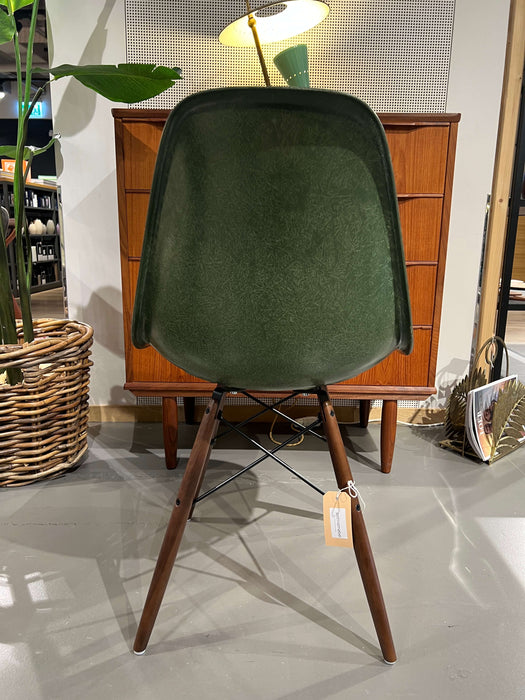 Vintage Eames Sidechair Fiberglas dunkelgrün