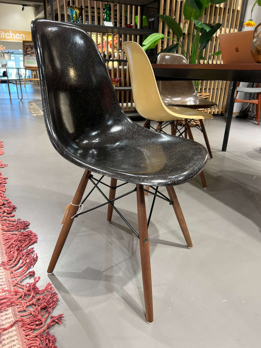 Vintage Eames Sidechair Fiberglas schwarz