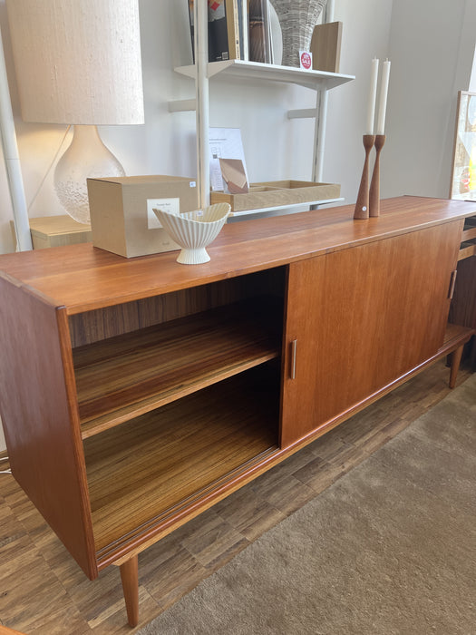 Vintage Sideboard Dänemark 60er Teak mit Schiebetüren