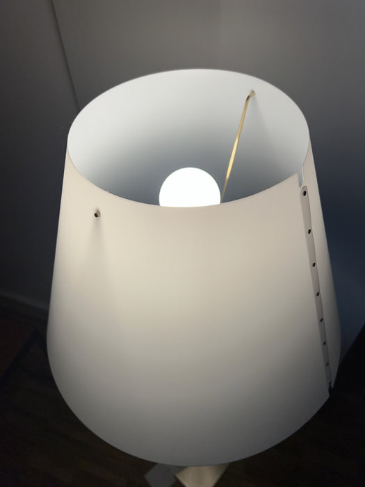 Luceplan Tischleuchte Constanza Messing Ausstellungsmodell