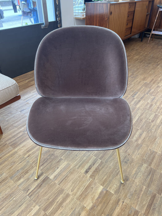 Gubi Beetle Lounge Chair Ausstellungsmodell