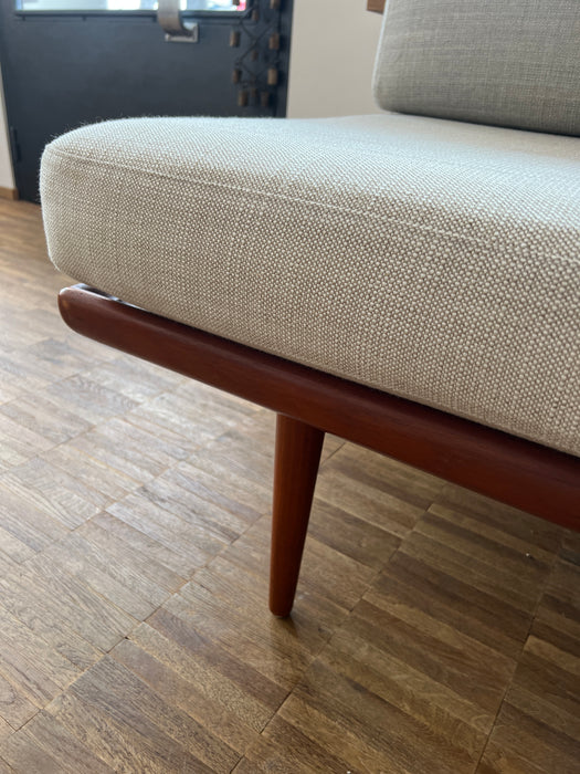 Vintage Sofa Minerva Teak P. Hvidt O. Molgaard-Nielsen für France & Son 1960er neuer Stoffbezug