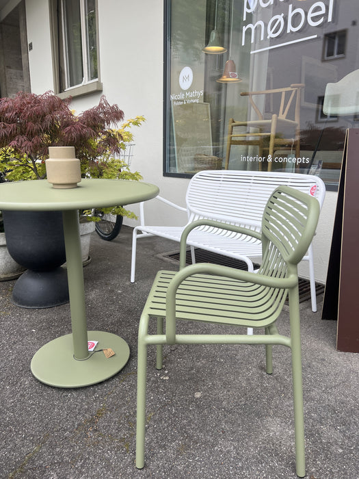 Weekend Gartenstuhl mit Armlehne von Petite Friture vert jade