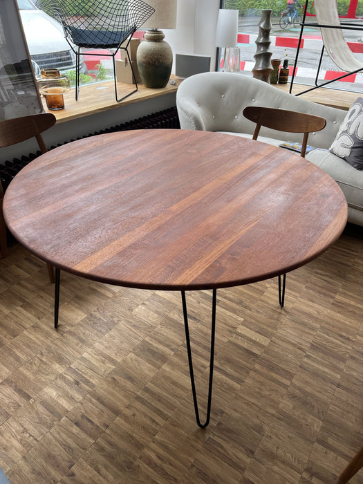 Vintage Dänischer Midcentury Teak Tisch rund mit Hairpin Beine Metall schwarz 60er
