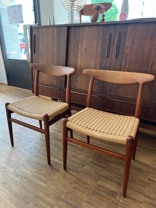 2-er Set Vintage Stühle Hans J. Wegner Modell W2 Papercord Teak