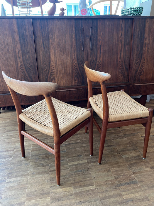 2-er Set Vintage Stühle Hans J. Wegner Modell W2 Papercord Teak