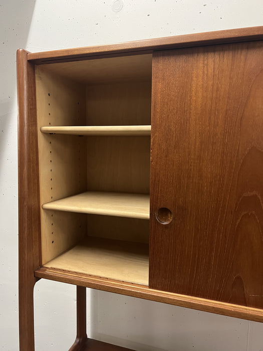 Vintage Midcentury Highboard Sideboard Hans Wegner RY 20 Teak 60er Dänemark