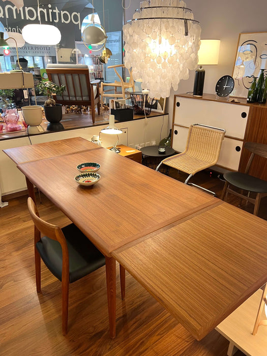 Vintage table teak Denmark 60s extendable plates