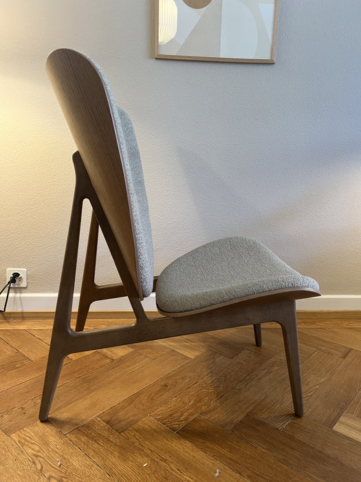 NOR11 Elephant Lounge Chair neues Ausstellungsstück Eiche Stoff