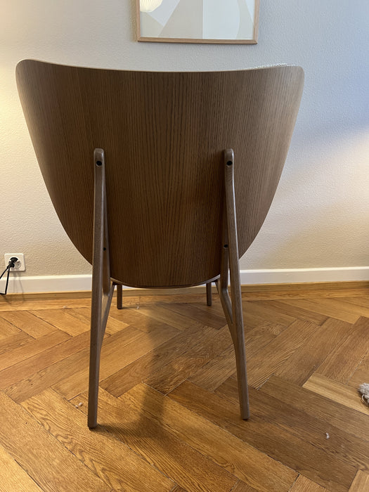 NOR11 Elephant Lounge Chair neues Ausstellungsstück Eiche Stoff