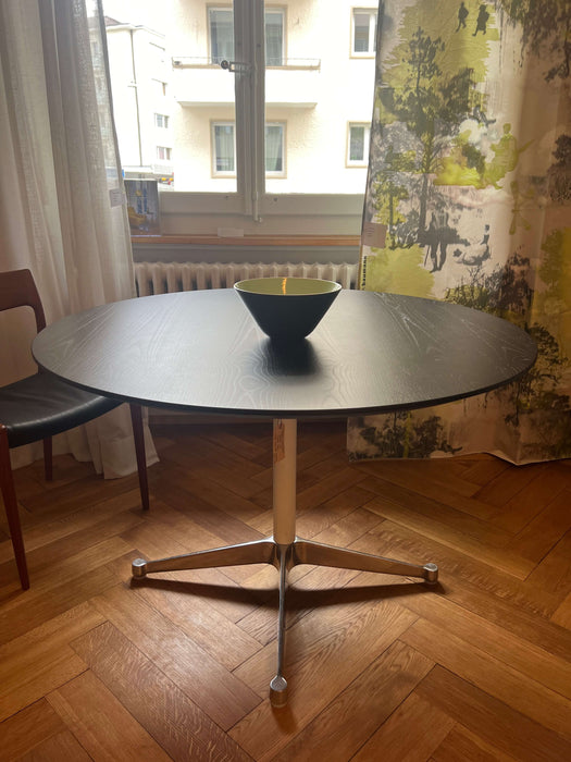Vintage Tisch Eames Vitra Contract Table mit neuer Holzplatte