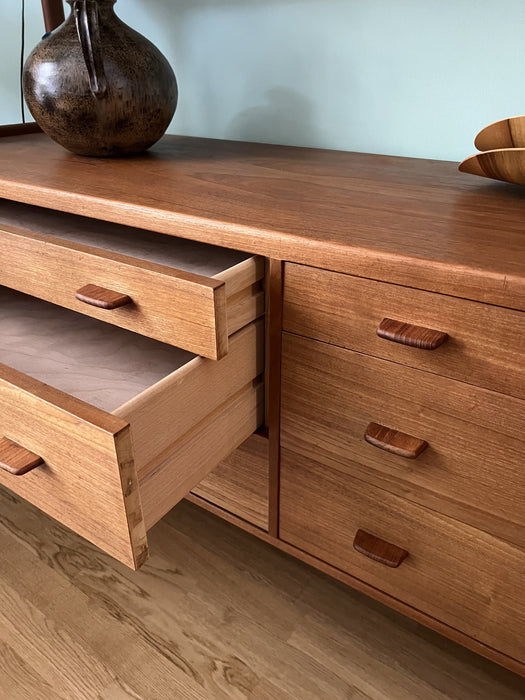 Vintage Midcentury Highboard Sideboard Hans Wegner RY 20 Teak 60er Dänemark