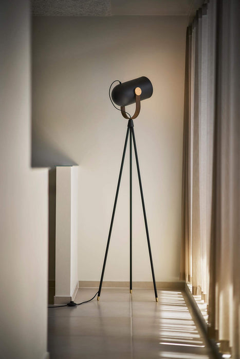 Le Klint Stehlampe Carronade II
