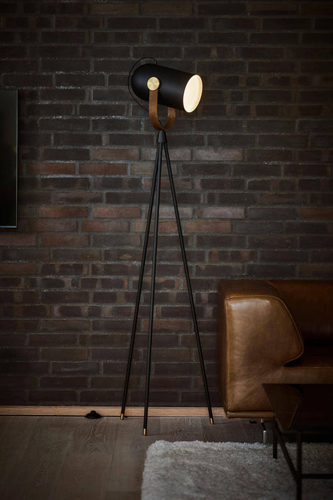 Le Klint Stehlampe Carronade II