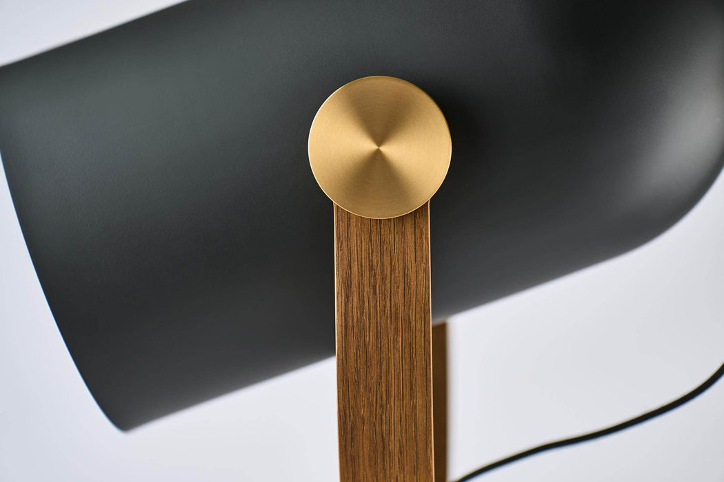 Le Klint Stehlampe Carronade II