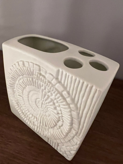 Vintage porcelain bisque vase by Kaiser 50s