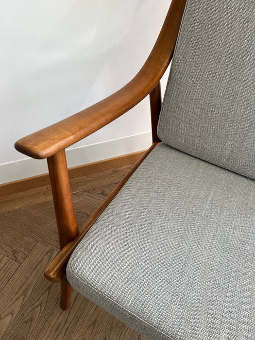 Vintage Armchair Sessel 60er Jahre Nussbaum neue Polsterung