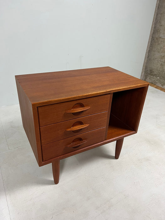 Vintage Teak Kommode klein Nachttisch Swiss Teak Rarität 60er