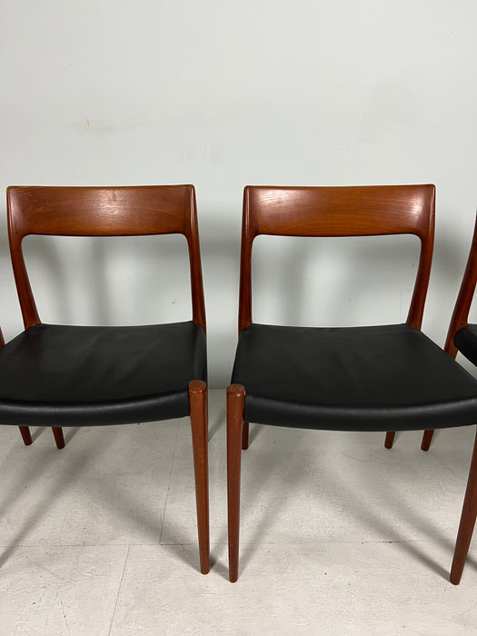 Vintage 4-er Set Stühle Niels O. Møller für JL Møller Teak Denmark 60er