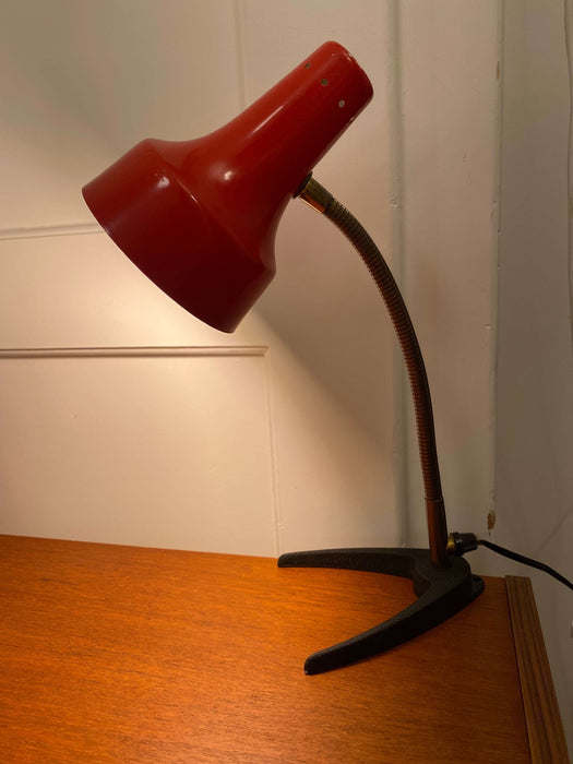 Vintage TISCHLEUCHTE LAMPE ROT SCHWANENHALS ROT MESSING