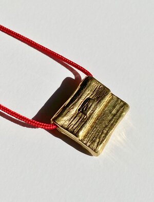 Silk necklace with pendant L'Elefantino