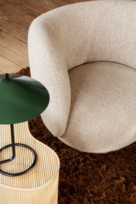 Ferm Living Lounge Chair Rico mit Ottoman Ausstellungsmodell