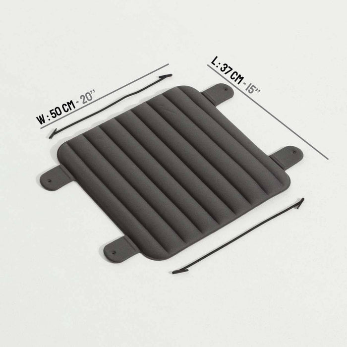 WEEKEND seat cushions for the garden furniture from Petite Friture 